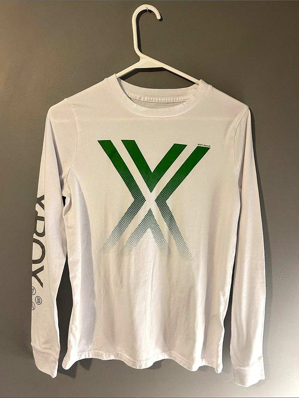 Abercrombie Kids Xbox Long Sleeve Graphic Tee White Girls 15/16 Youth XL